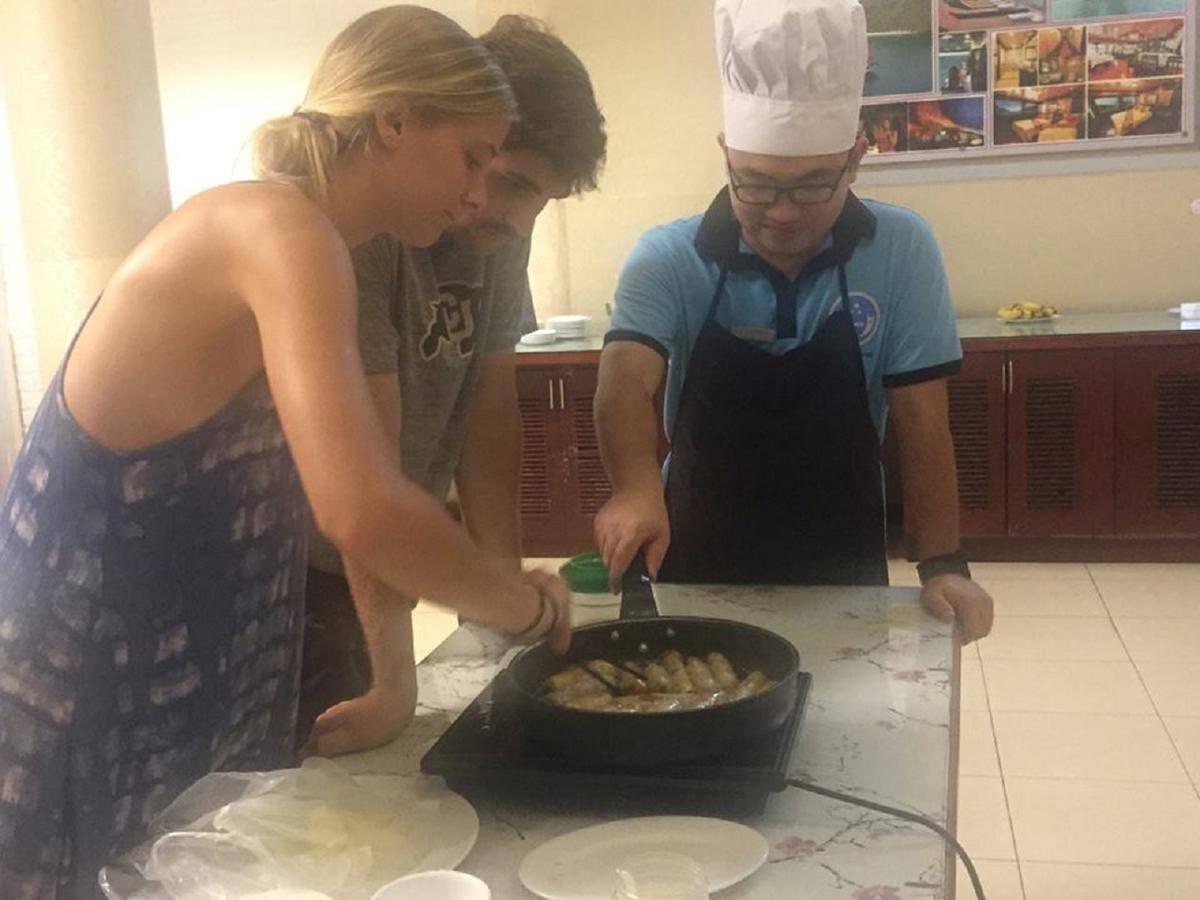 Friends Inn & Travel Hanoi Kültér fotó